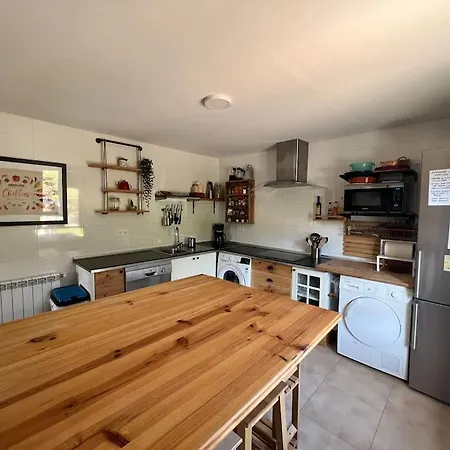 Preciosa Casa Con Amplio Jardin Holiday home